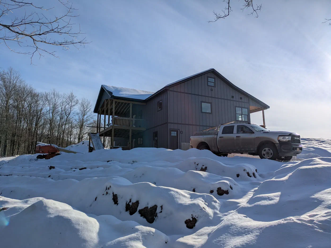 Side elevation in winter